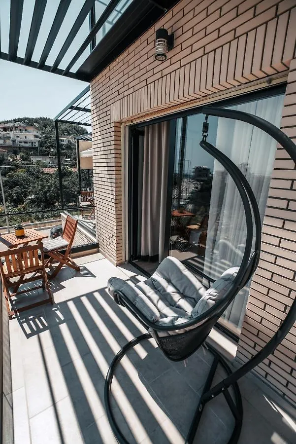 Mia Marine Rooms Himare 4*,