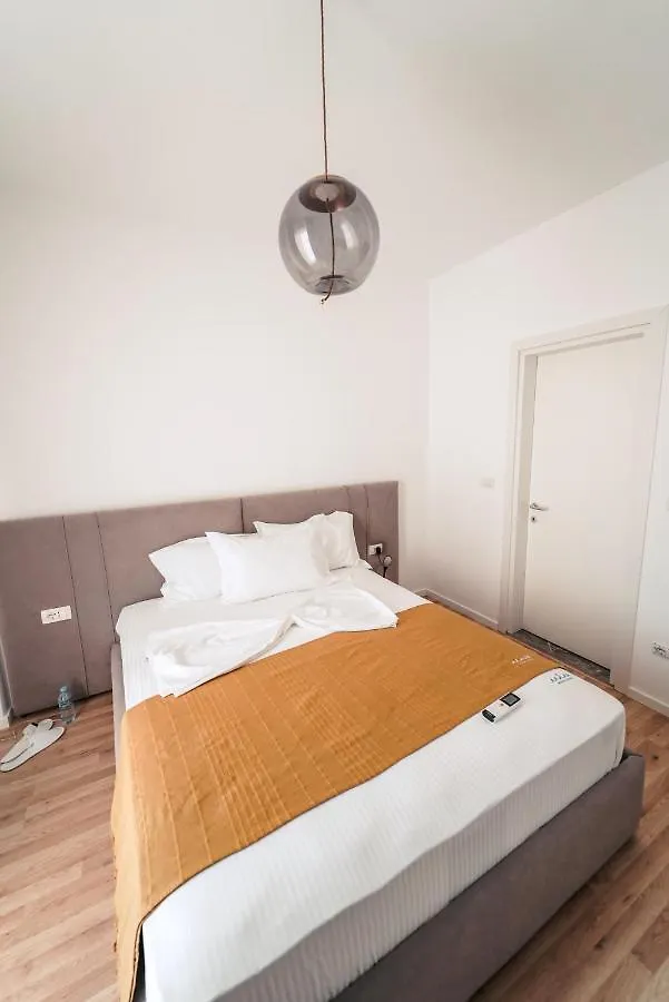 Mia Marine Rooms Химара Отель